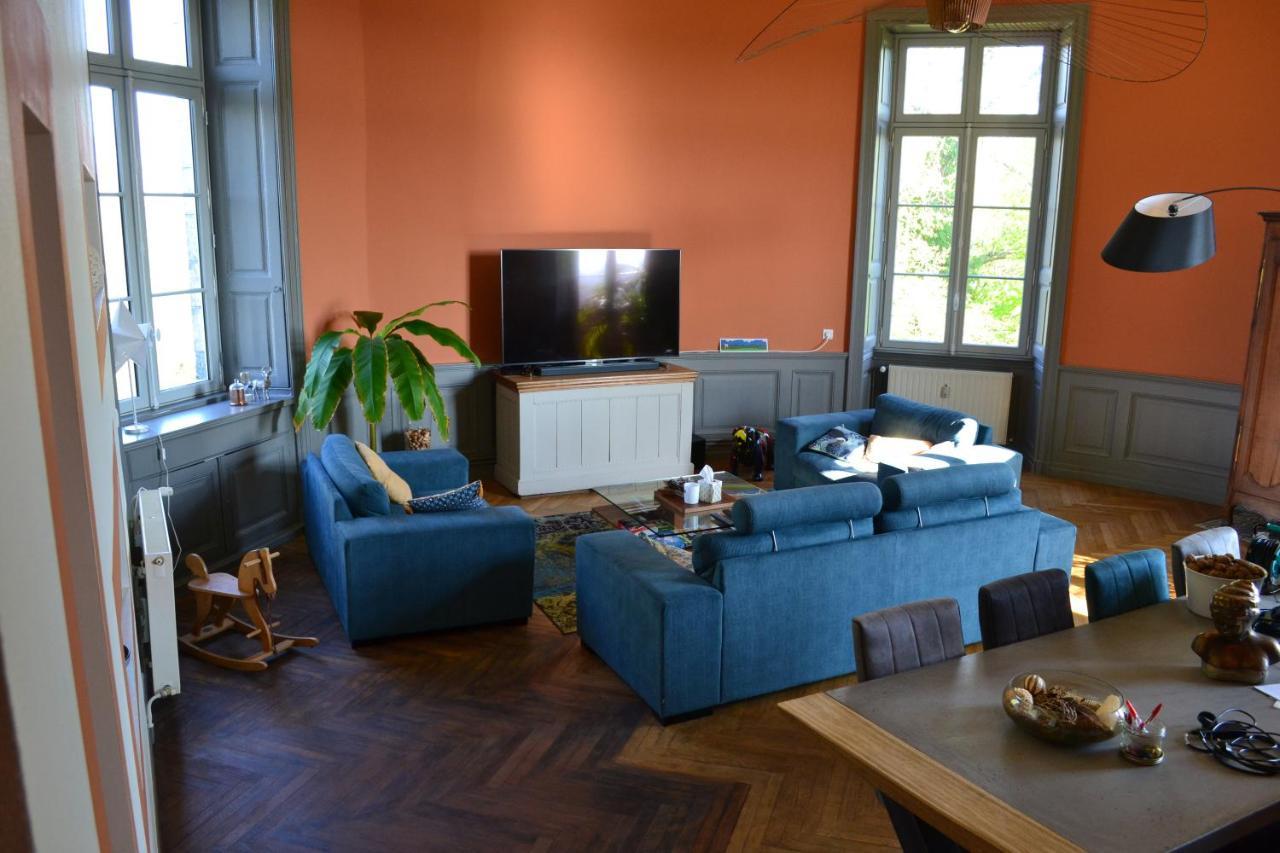 Appart'Chateau La Varenne Apartment Exterior photo